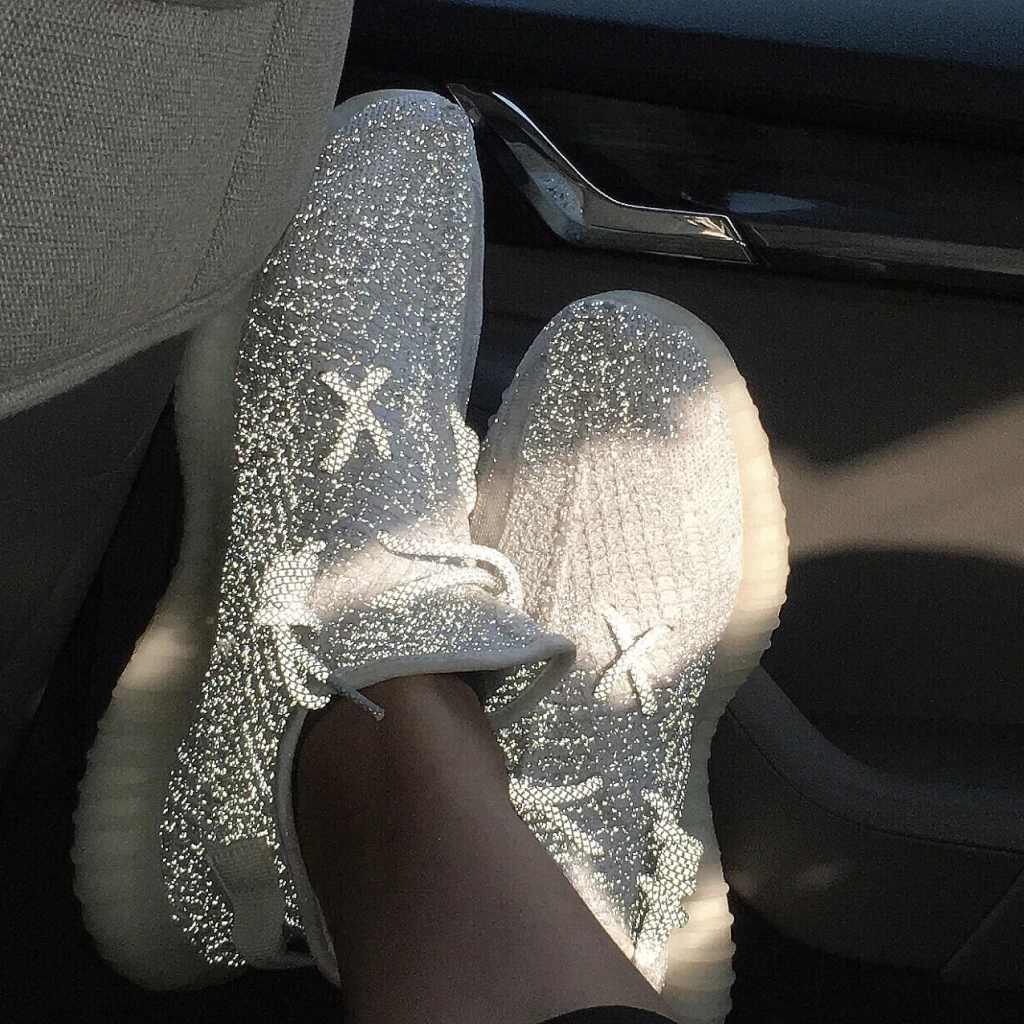 ADIDAS YEEZY BOOST 350 V2 白滿天星 (EF2367)