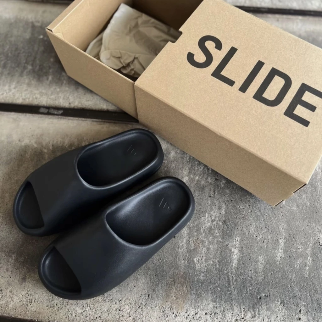 ADIDAS YEEZY SLIDE "Onyx" 純黑 黑瑪瑙 (HQ6448)