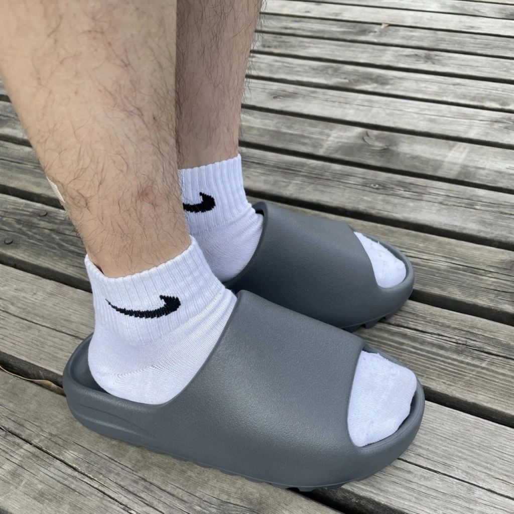 ADIDAS YEEZY SLIDE "Granite" 深鐵灰 (ID4132)