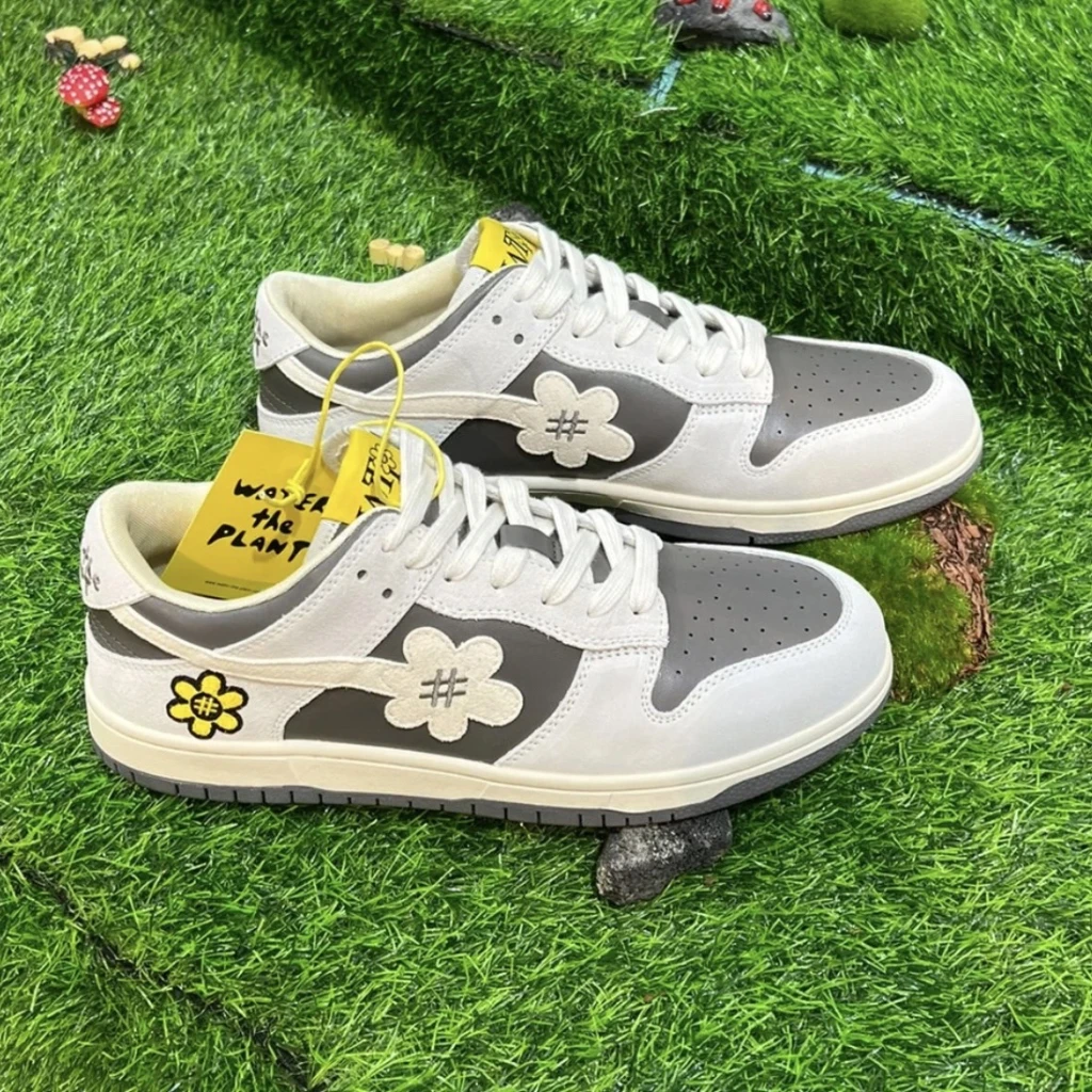 WATER THE PLANT 日本小花鞋 反轉灰白