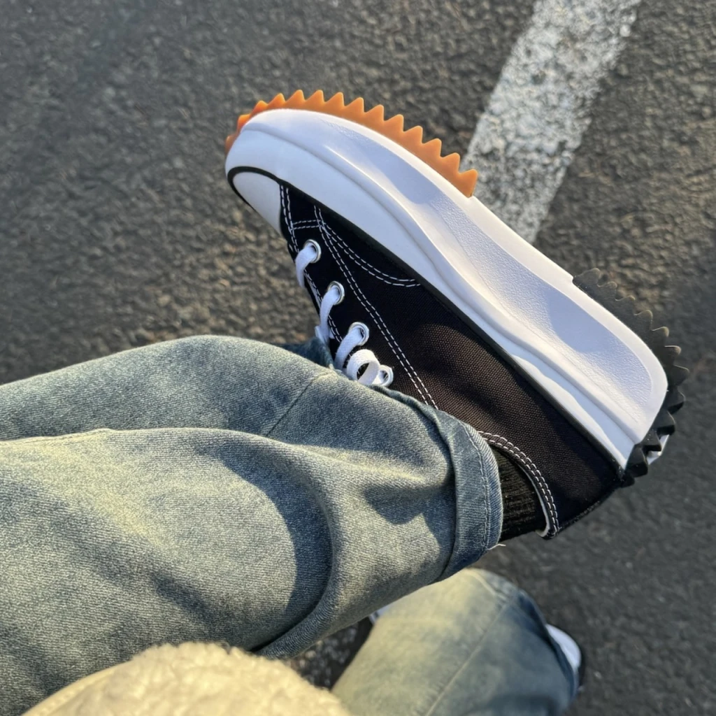 CONVERSE Run Star Hike 低筒厚底鋸齒黑白帆布鞋 (168816C)
