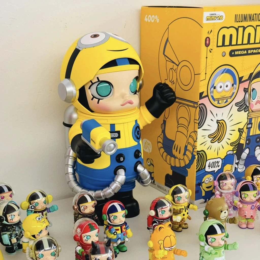 泡泡瑪特 POPMART 400% Molly 小小兵