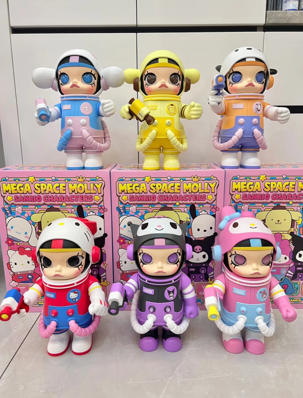 POP MART x 三麗鷗系列 Molly 400%