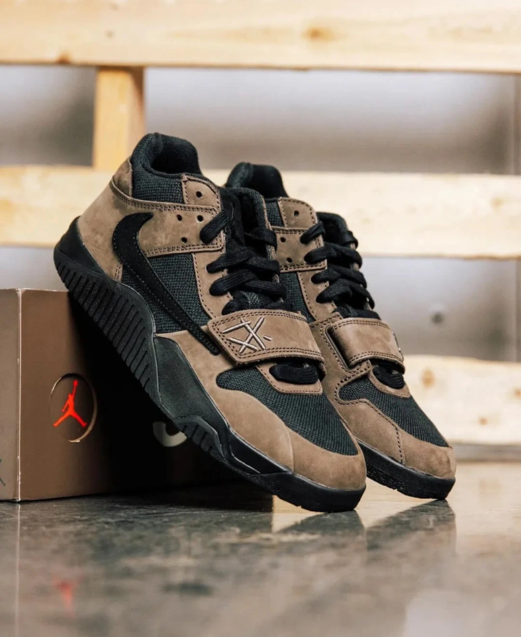 Travis Scott x Jordan Jumpman Jack 摩卡黑 倒鉤 魔鬼氈綁帶 FZ8117-204
