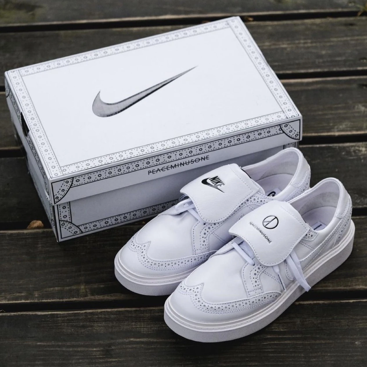 PEACEMINUSONE x Nike Kwondo 1 純白 GD小雛菊