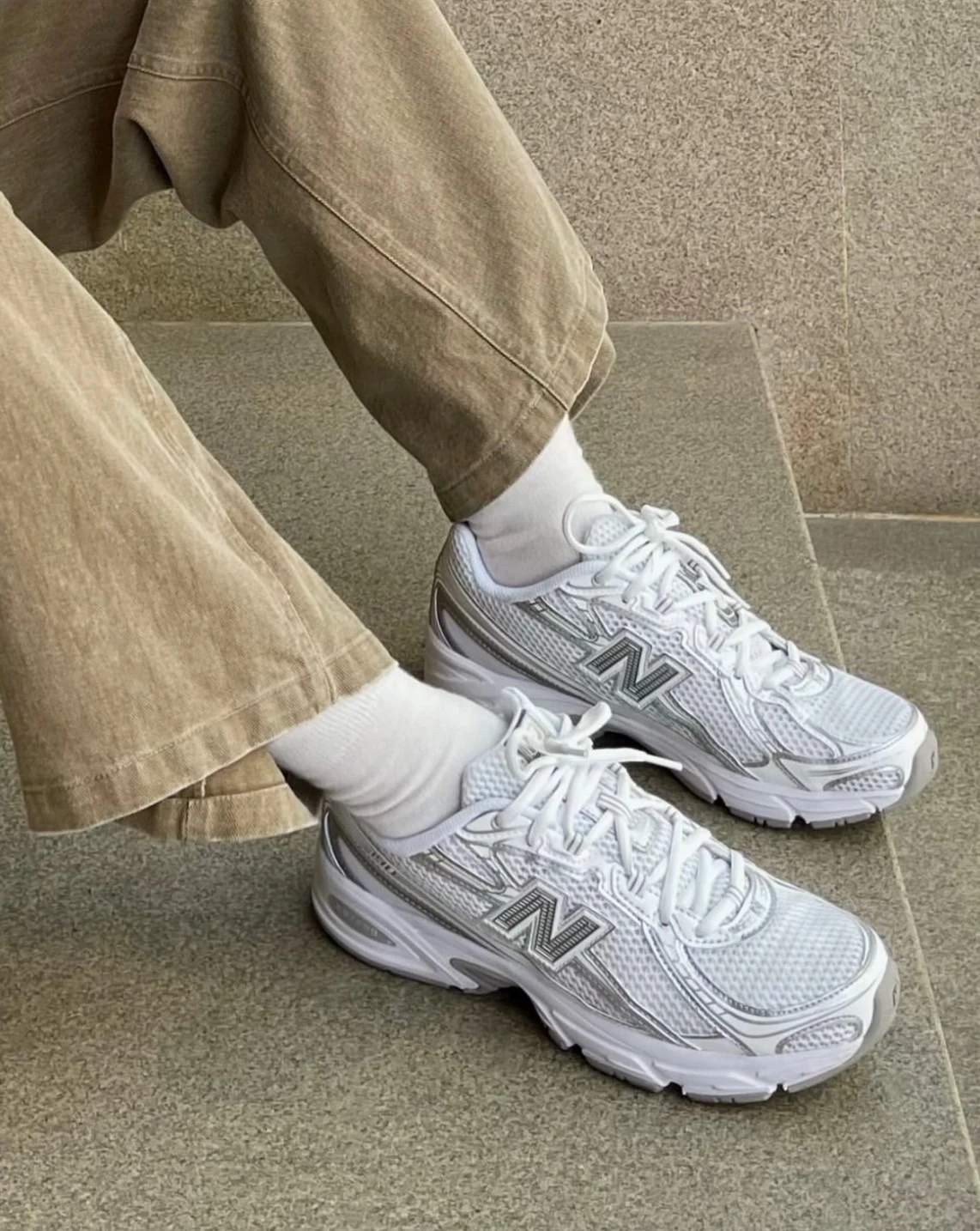 New Balance NB740 復古白銀 (U740WM2)