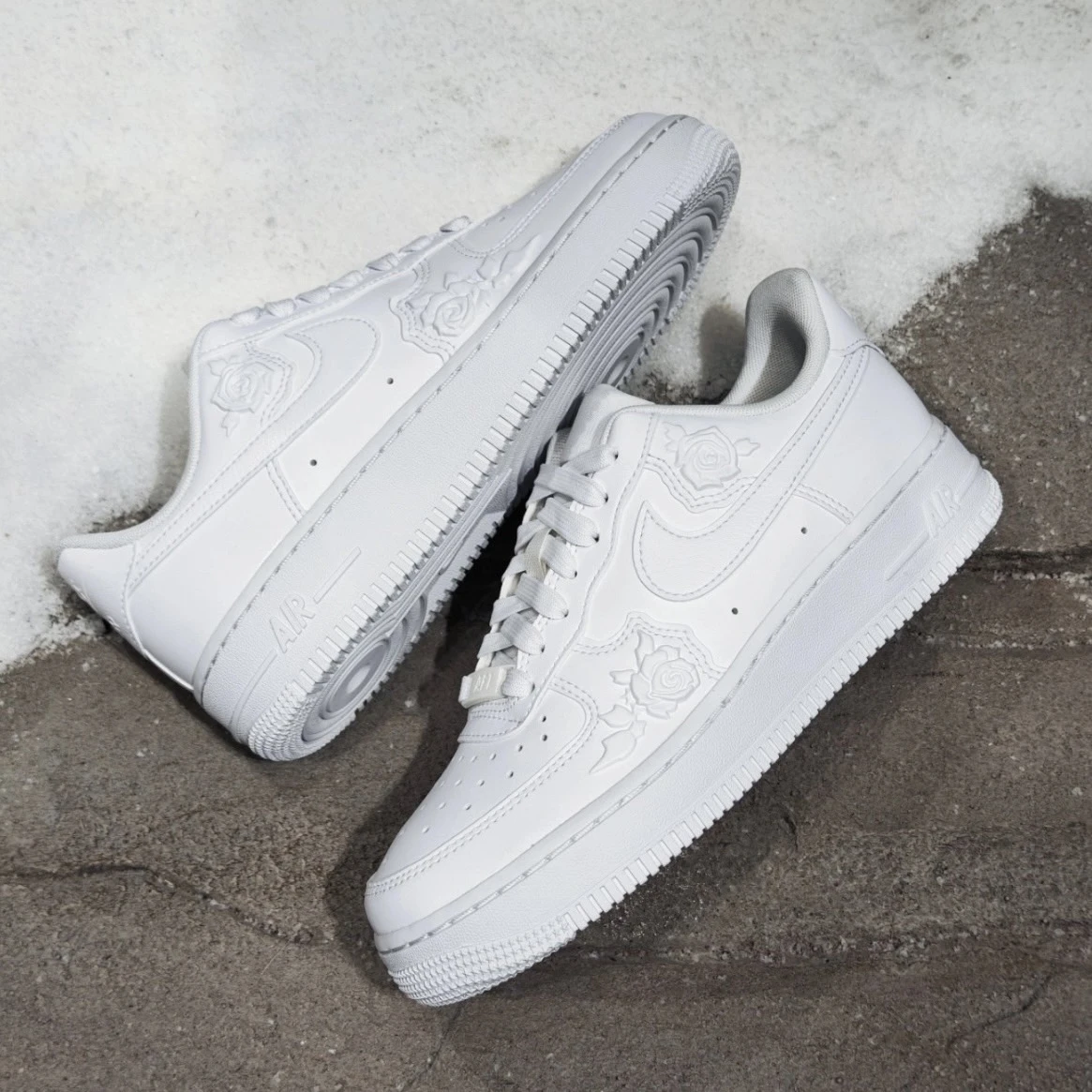 Nike Air Force 1 Low "White Roses" 浮雕玫瑰白(HF2016-100)
