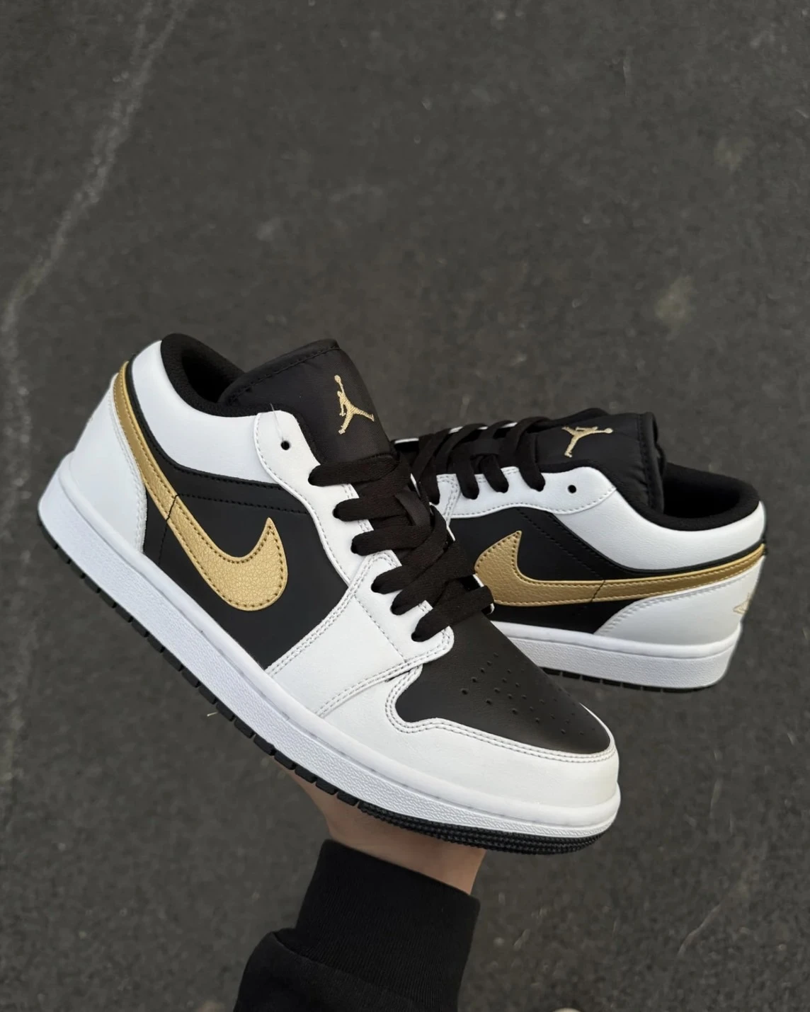 NIKE AIR JORDAN 1 LOW 黑金 (553558-172)