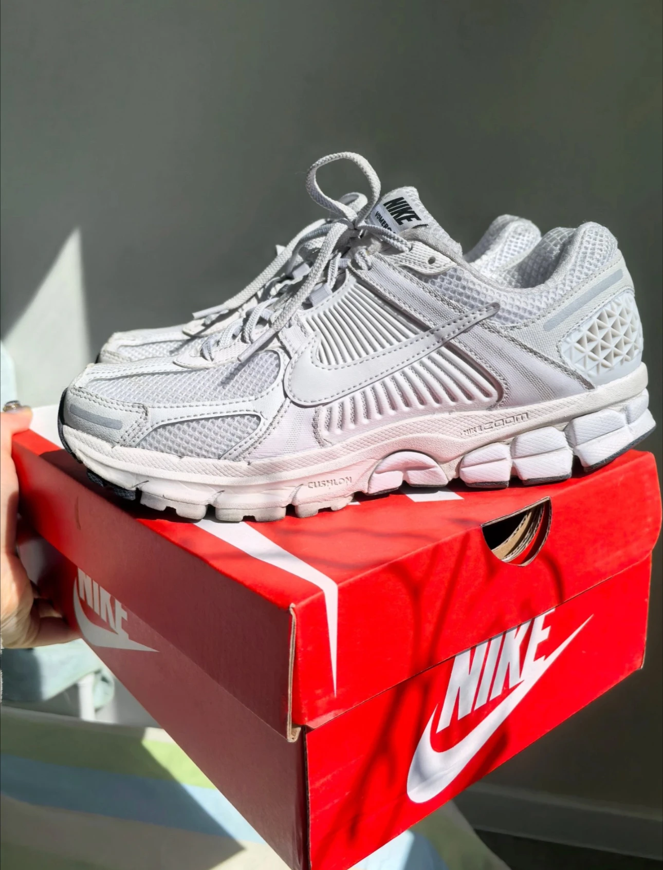 NIKE AIR ZOOM VOMERO 5 全白(FQ7079-100)