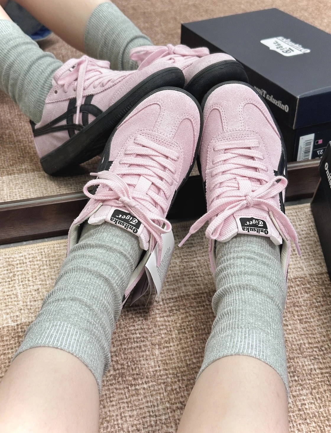 <超美> Onitsuka Tiger Tokuten 鬼塚虎 麂皮 粉黑
