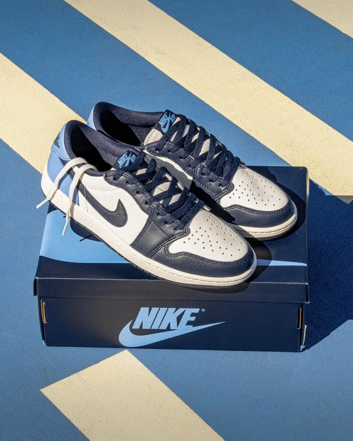 <閃電平替> AIR JORDAN 1 LOW OG "Obsidian" 黑曜石 閃電倒鉤 平替款(CZ0790-400)