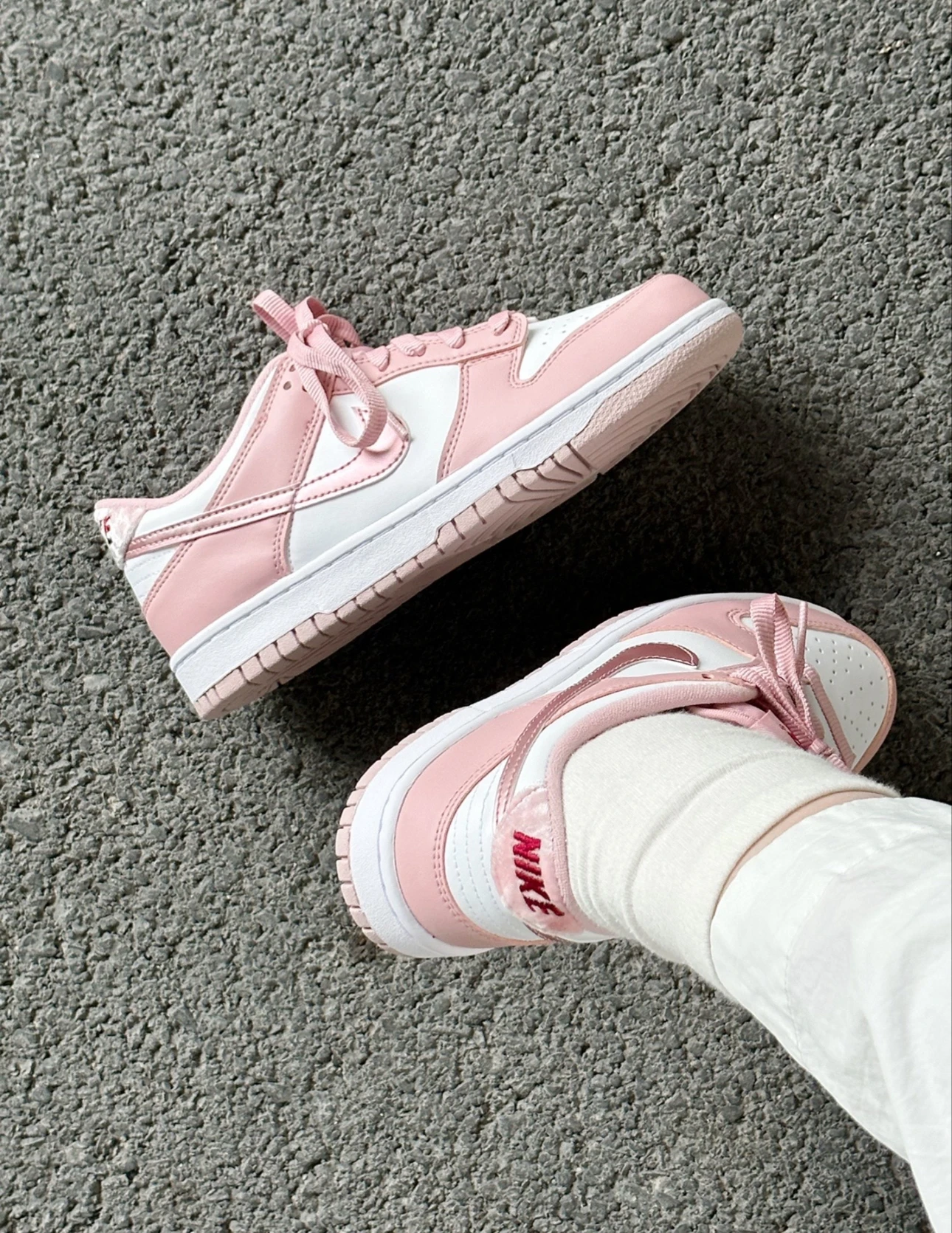 <粉粉嫩嫩> NIKE DUNK LOW GS 小情人節 櫻花粉 絨毛尾 (DO6485-600)