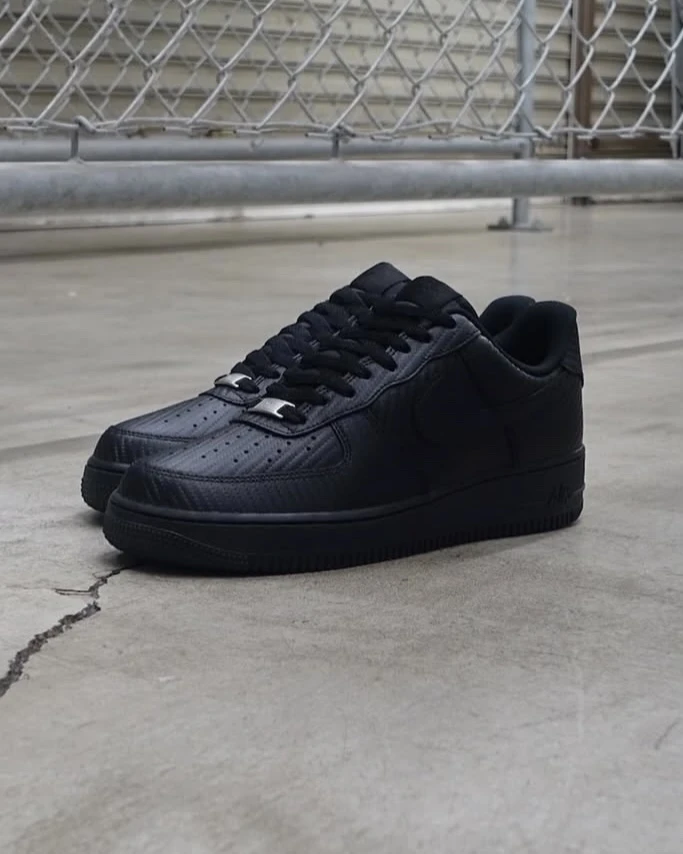 <國外限定✨> NIKE AIR FORCE 1 LOW "Carbon Fiber" 碳纖維紋路(HF2886-001)