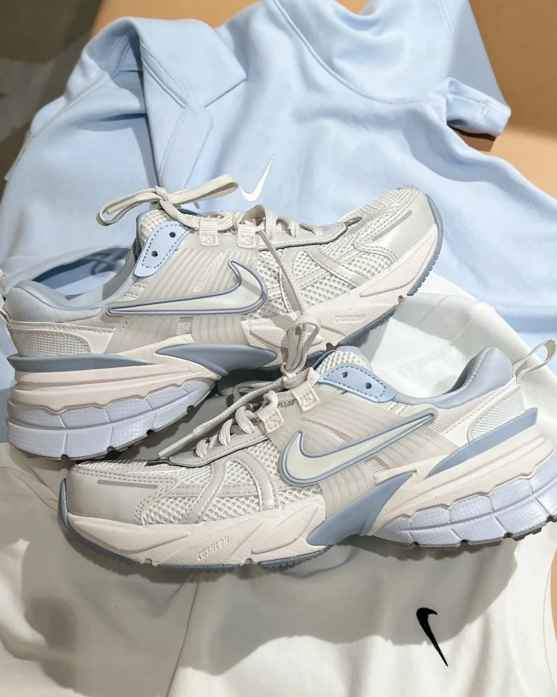 <夏天的顏色> NIKE V2K RUN 奶油寶寶藍(FD0736-009)