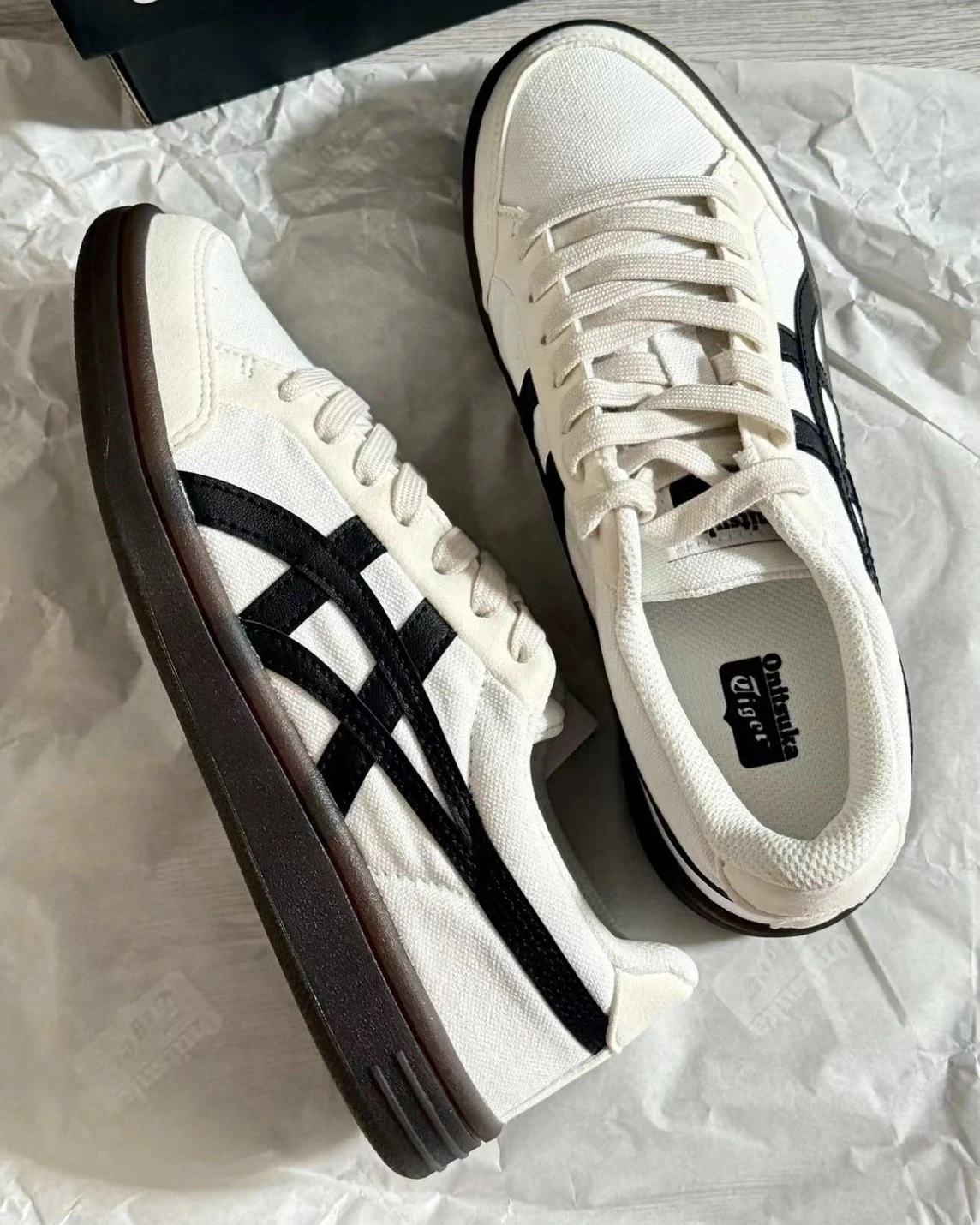 Onitsuka Tiger Advanti 鬼塚虎 焦糖底 黑白(1183B799-101)
