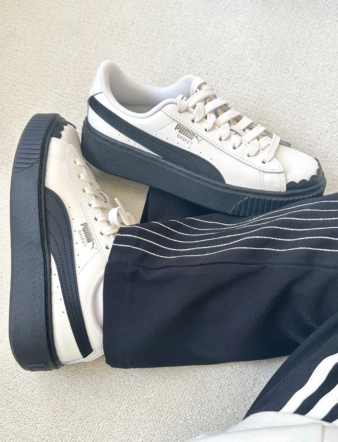 PUMA PLATFORM 厚底花苞鞋 黑白(397250-01)