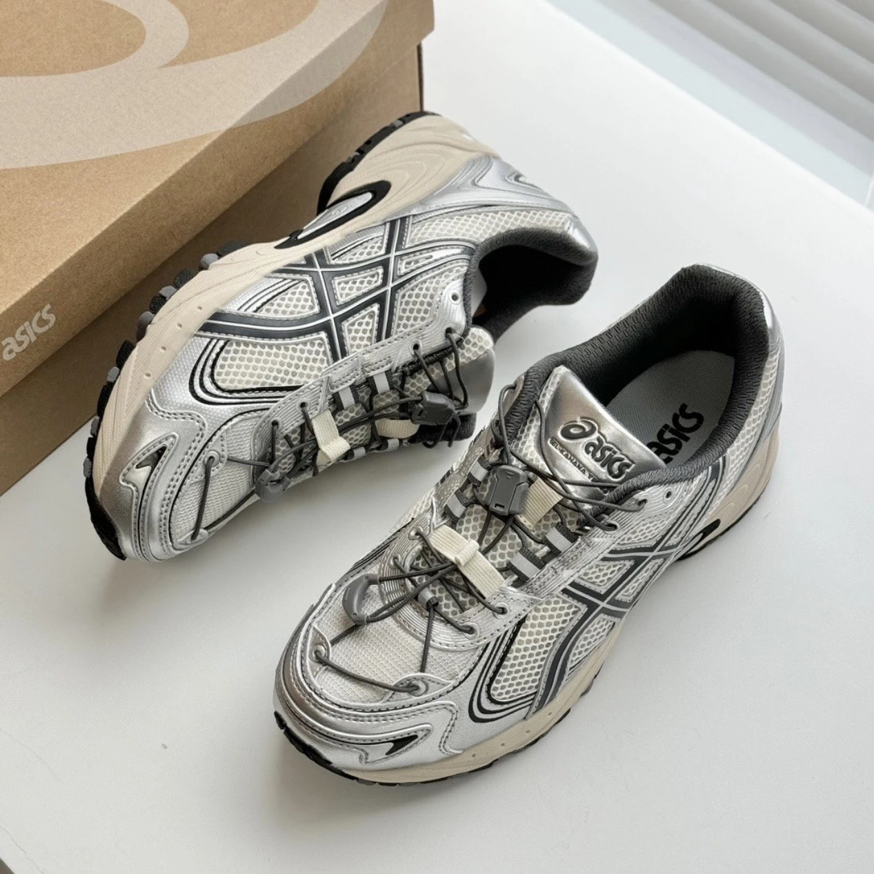 ASICS GEL-KAHANA TR V4 千禧風 復古白銀(1203A497-200)