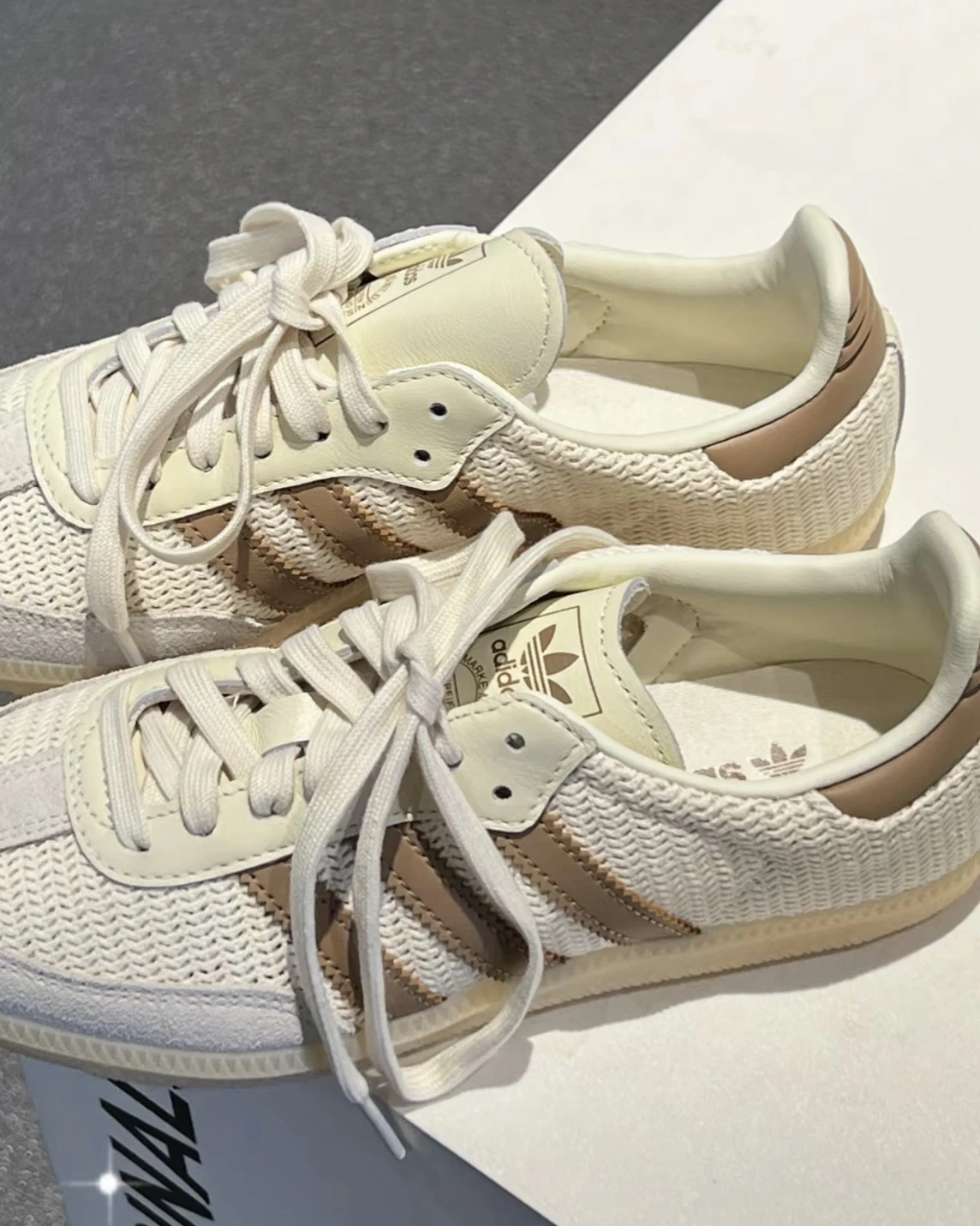<國外限定>ADIDAS ORIGINALS SAMBA 榛果拿鐵 奶油色(JI3185)