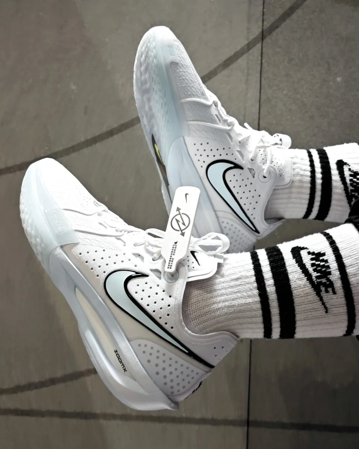 新品 NIKE G.T. CUT3 GLACIER BLUE 25cm Nike G.T. Cut 3 Tênis masculino com cadarço, Azul Glaciar