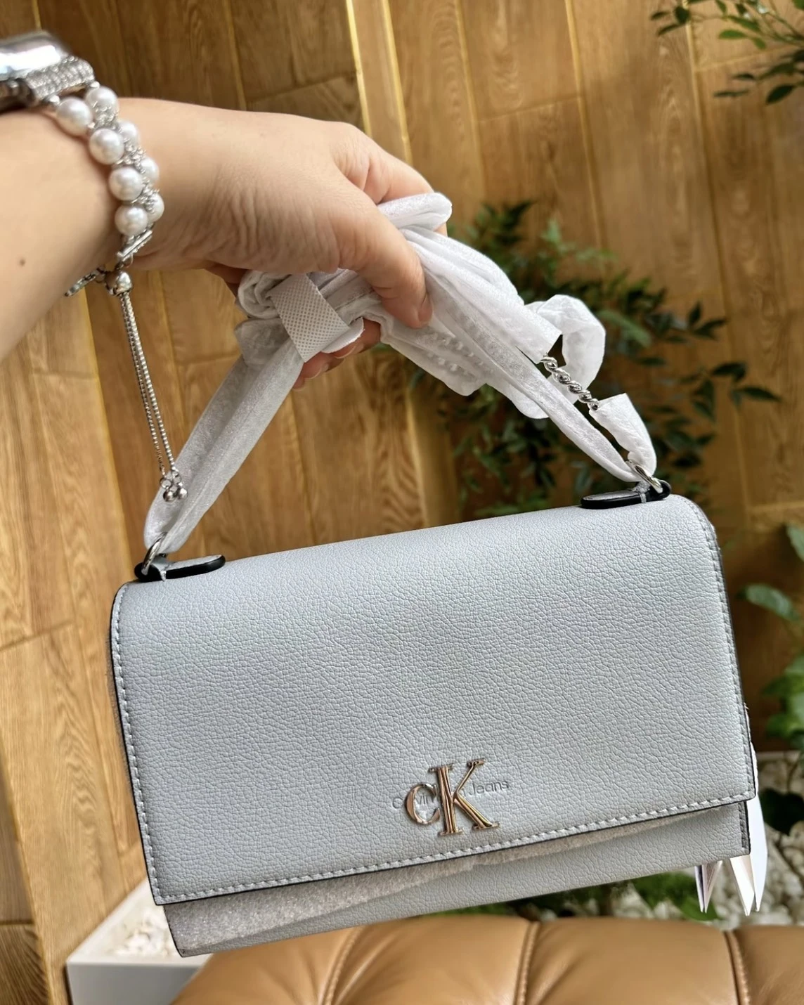 <四色可選> Calvin Klein & CK字母Logo翻蓋鏈條包