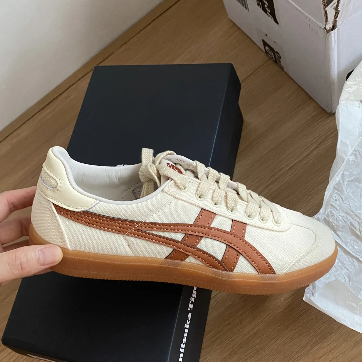 Onitsuka Tiger 鬼塚虎Tokuten 焦糖橘色(1183A862-200) 球鞋國外