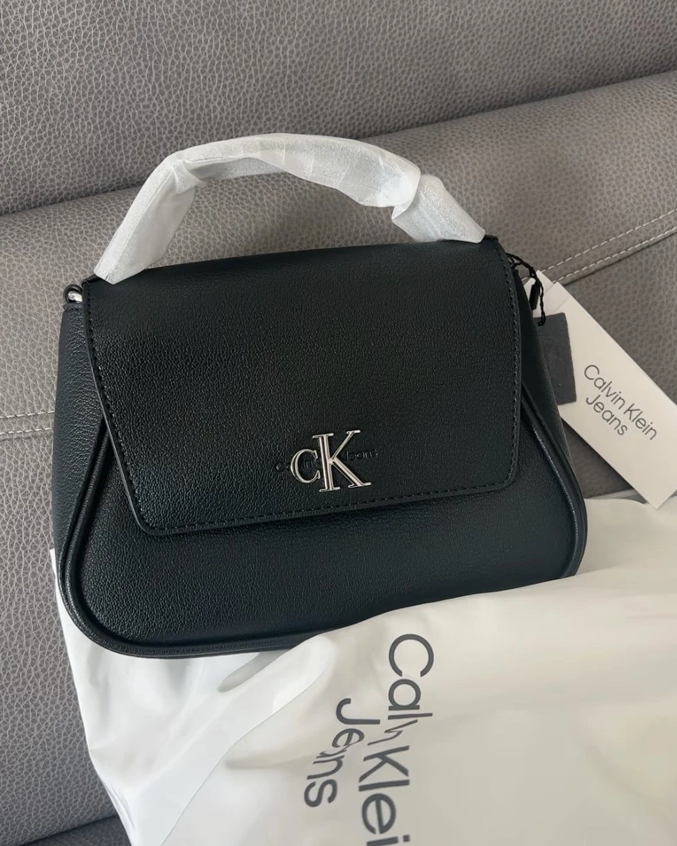 <雅賢同款>Calvin Klein CK 荔枝皮革 簡約金屬Logo 手提包 單肩包