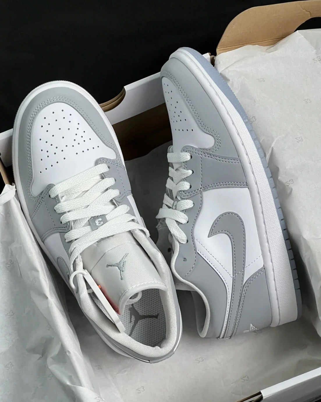 NIKE AIR JORDAN 1 LOW "Wolf Grey" 灰白 冰晶底 小Dior (DC0774-105)