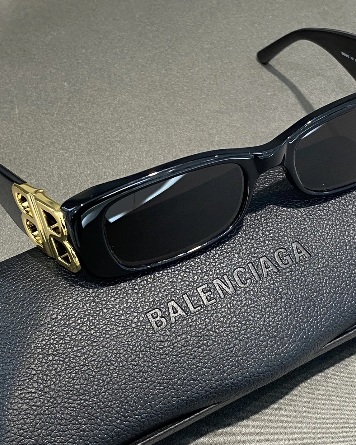 <GD同款>Balenciaga 巴黎世家 金色大LOGO 墨鏡(BB0096S-001)