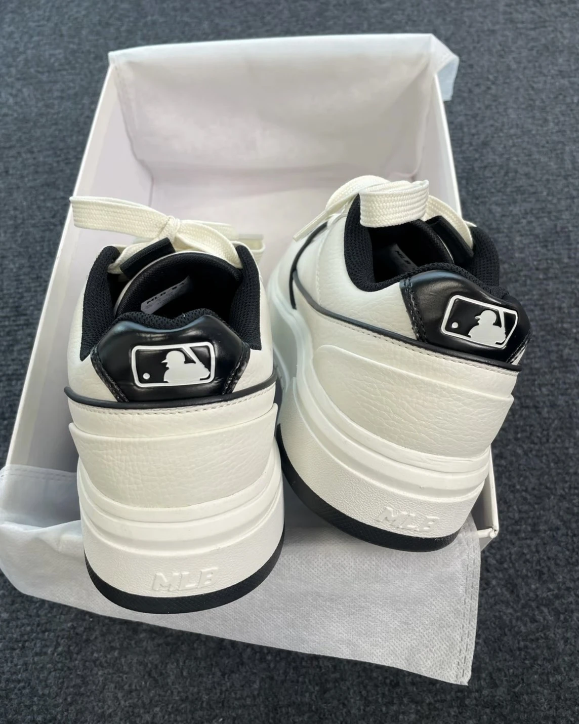 MLB Chunky Liner 紐約洋基 米白 厚底 學長鞋(3ASXCA12N) 球鞋 國外代購 潮流 精品 全球代購