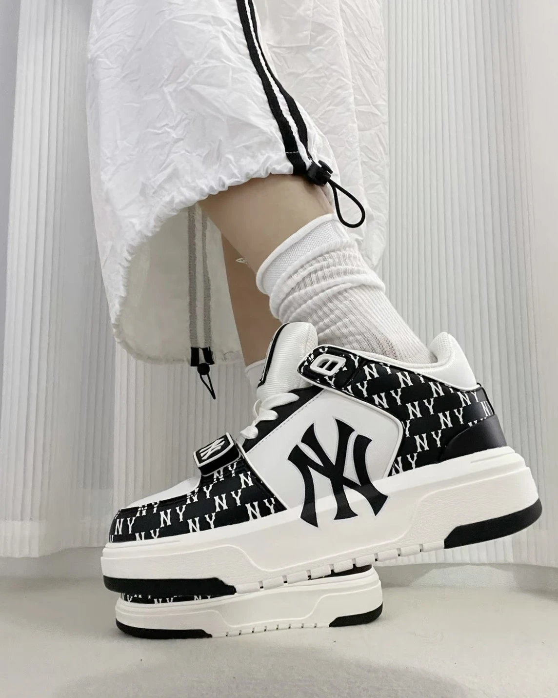 MLB Chunky Liner 紐約洋基隊 時尚黑 反光 牛仔丹寧 學長鞋(3ASXLM13N-50BKS)