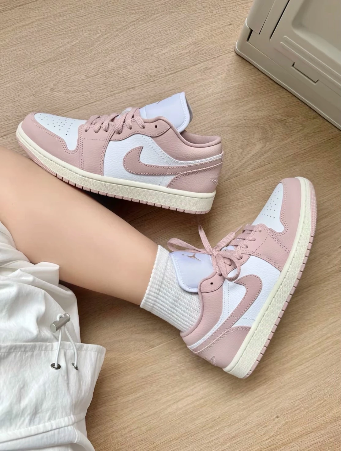 NIKE AIR JORDAN 1 LOW 藕粉 乾燥玫瑰 奶油底 女款(DC0774-162)
