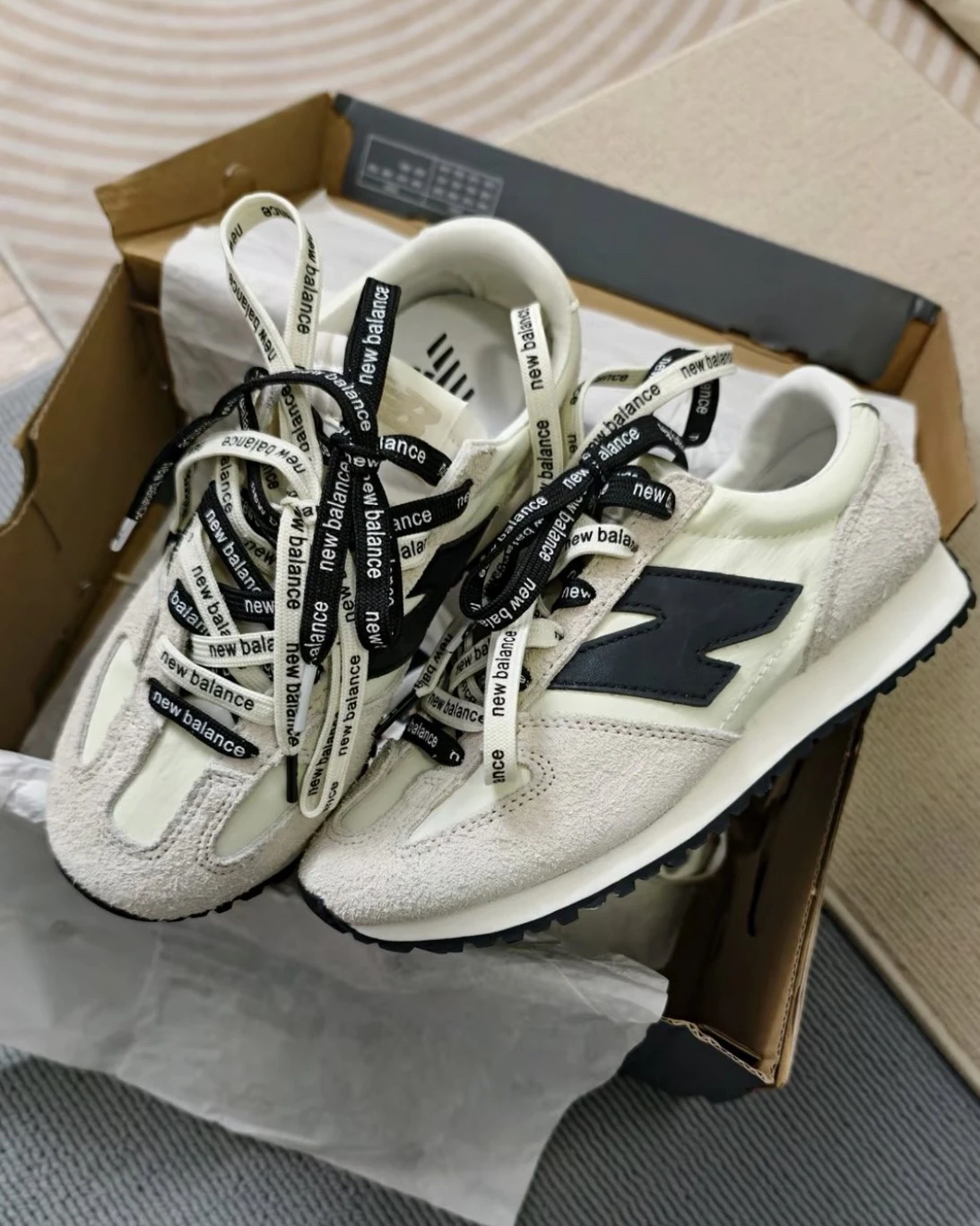 <張員瑛同款>New Balance 471 "Linen Angora Black" 黑白 麂皮 MiuMiu風(U471AM)