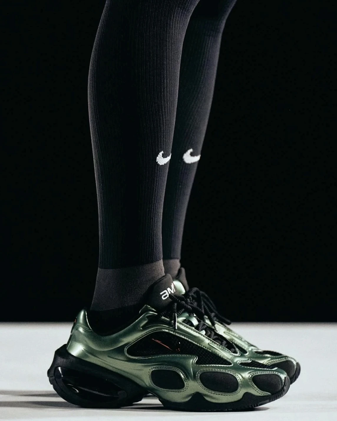 <Karina同款>Nike Air Max Muse "Metallic Oil Green " 金屬綠 復古 未來感(FV1920-004)