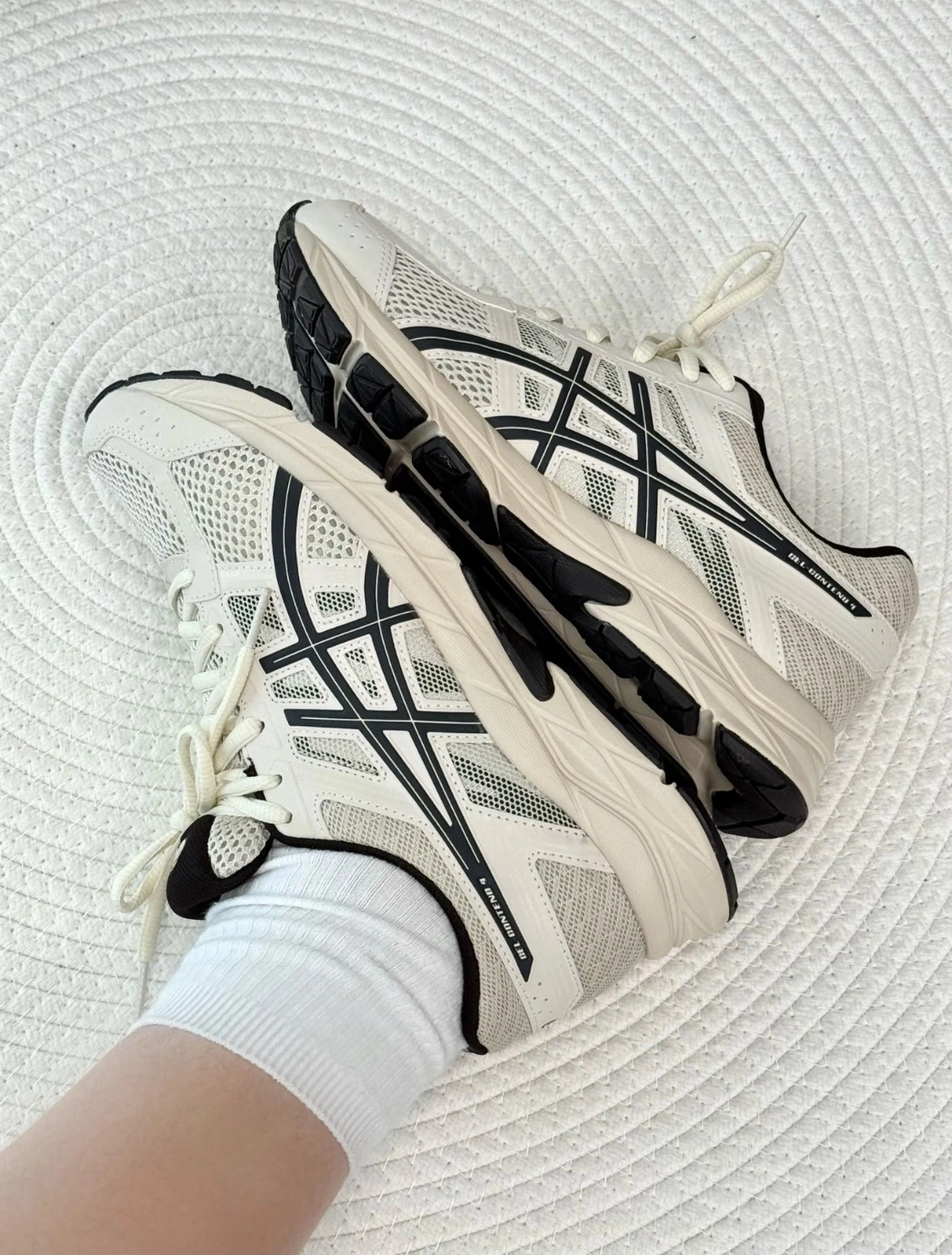 ASICS GEL-CONTEND 4 輕量 復古運動鞋 奶白黑(TBD4Q-030)