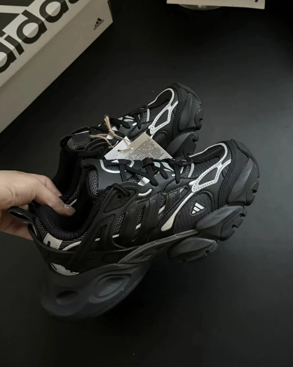 <奇蹟折扣!>ADIDAS XLG RUNNER DELUXE 黑魂 黑銀 3XL平替(IH0070)