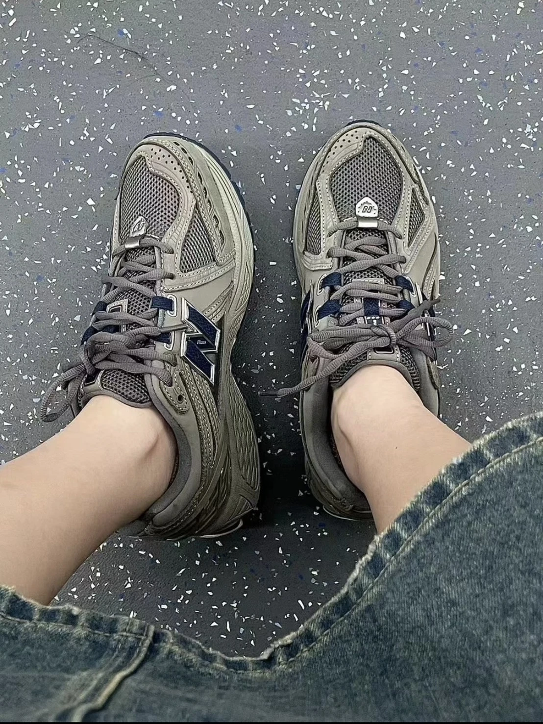 NEW BALANCE 1906R 復古 經典灰綠 (M1906RB)