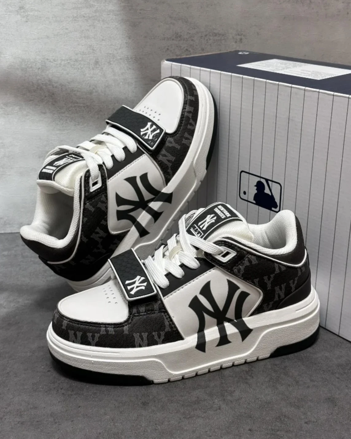 MLB Chunky Liner 紐約洋基隊 老花 滿印 牛仔丹寧 學長鞋(3ASXCDN3N-50BKS)