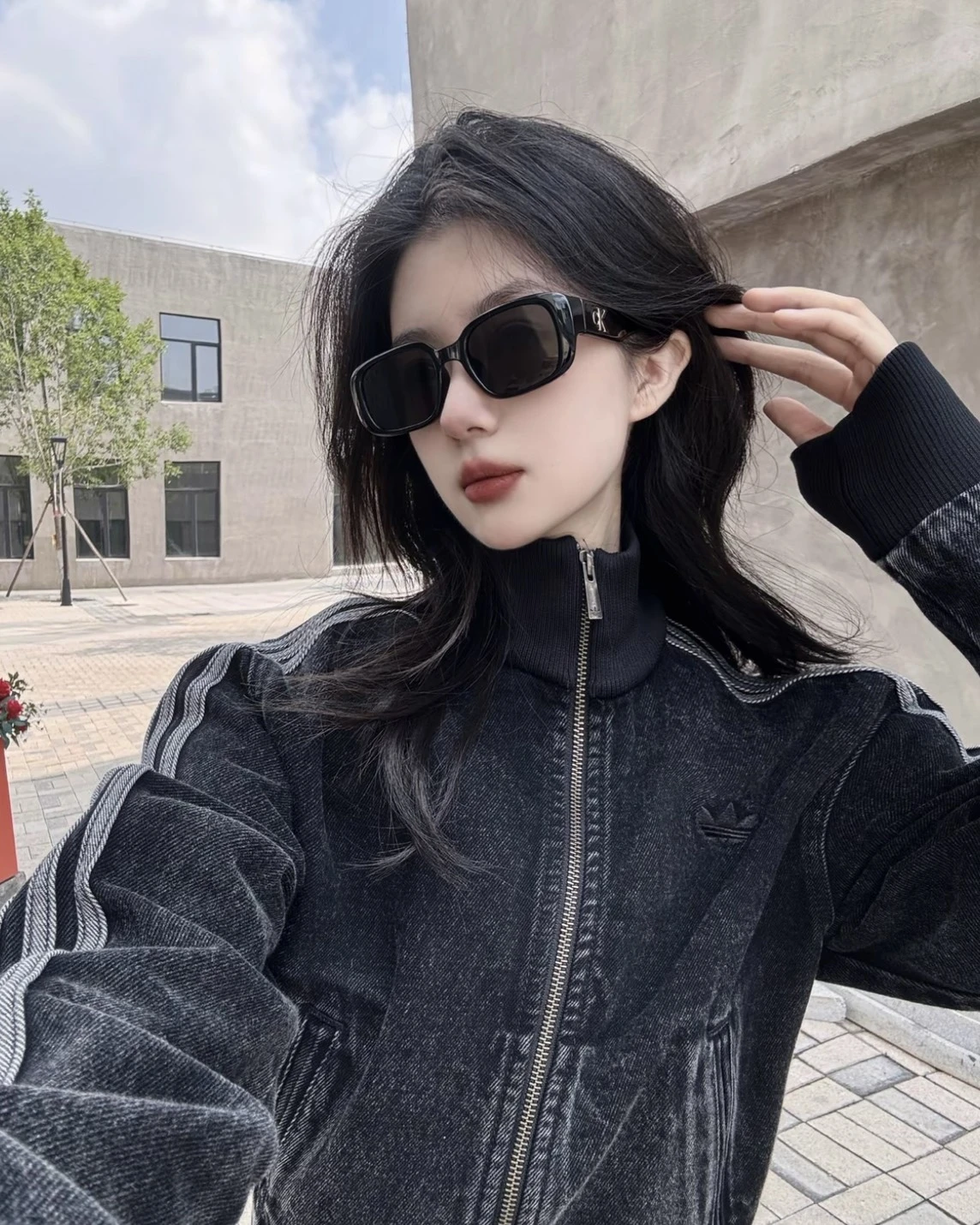<GM平替!!> Calvin Klein 方框 小LOGO 顯臉小 太陽墨鏡
