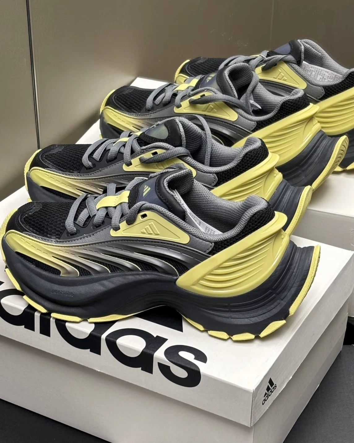 Adidas XLG MTW "Black Gold" 黑黃漸層 檸檬黃(JR6391)