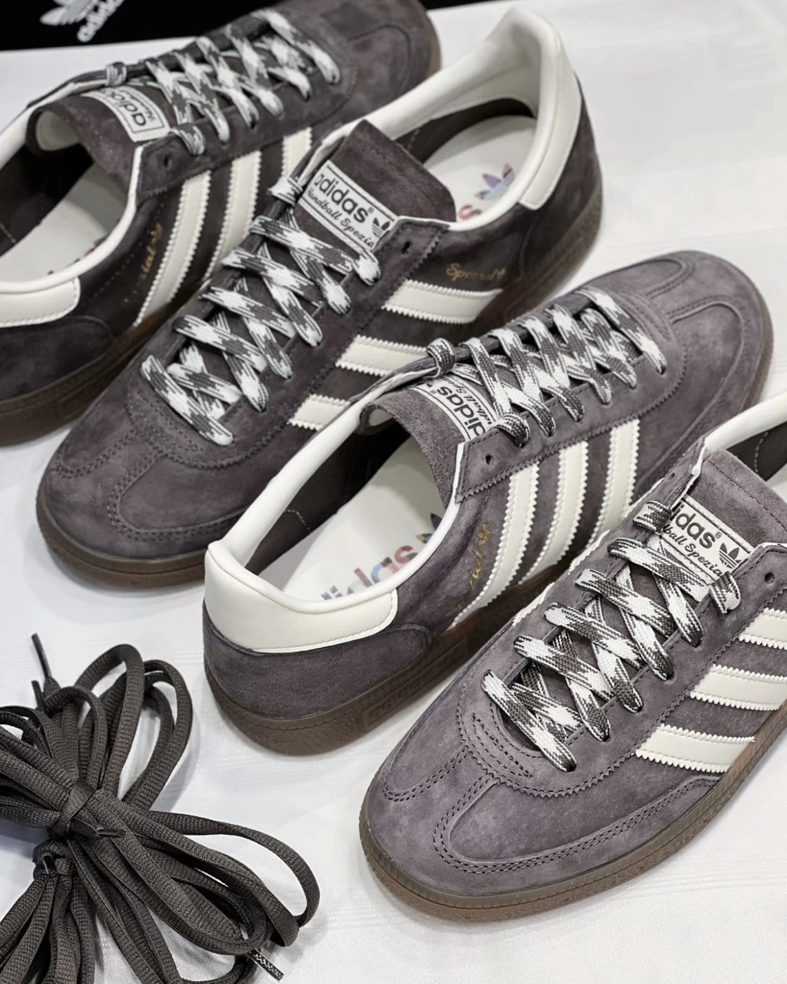 <阿迪調色盤>ADIDAS ORIGINALS HANDBALL SPEZIAL 麂皮 可可深灰(KJ6303)