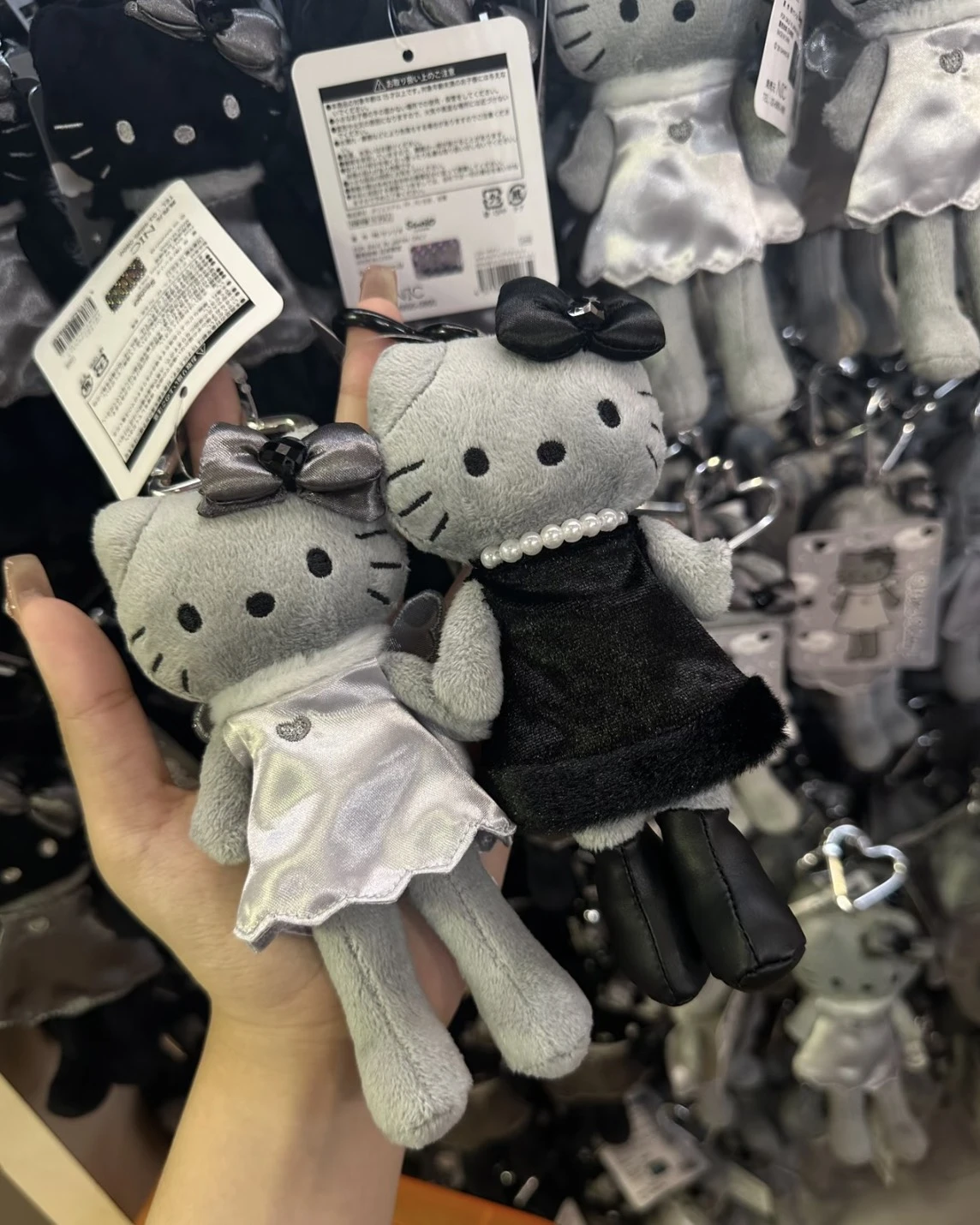 三麗鷗 Sanrio 長腿Kitty 黑灰天使 吉祥物 Kitty長腿吊飾(共三款)