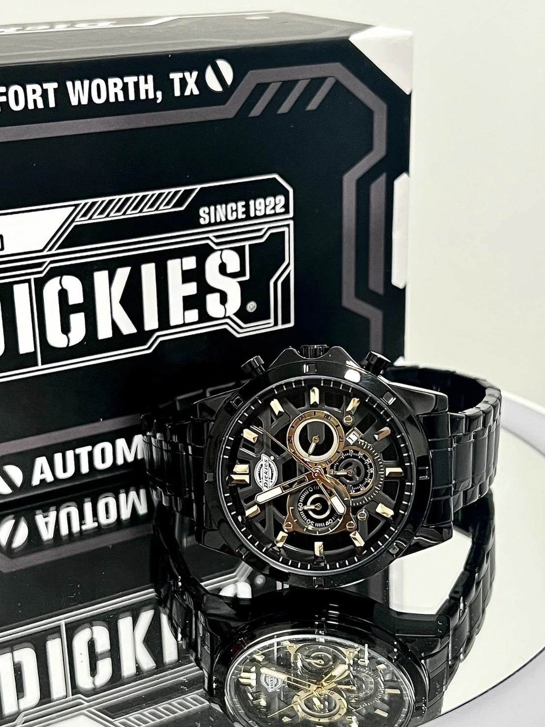 Dickies 石英機芯 鋼錶帶 三眼六針腕表(兩款可選)