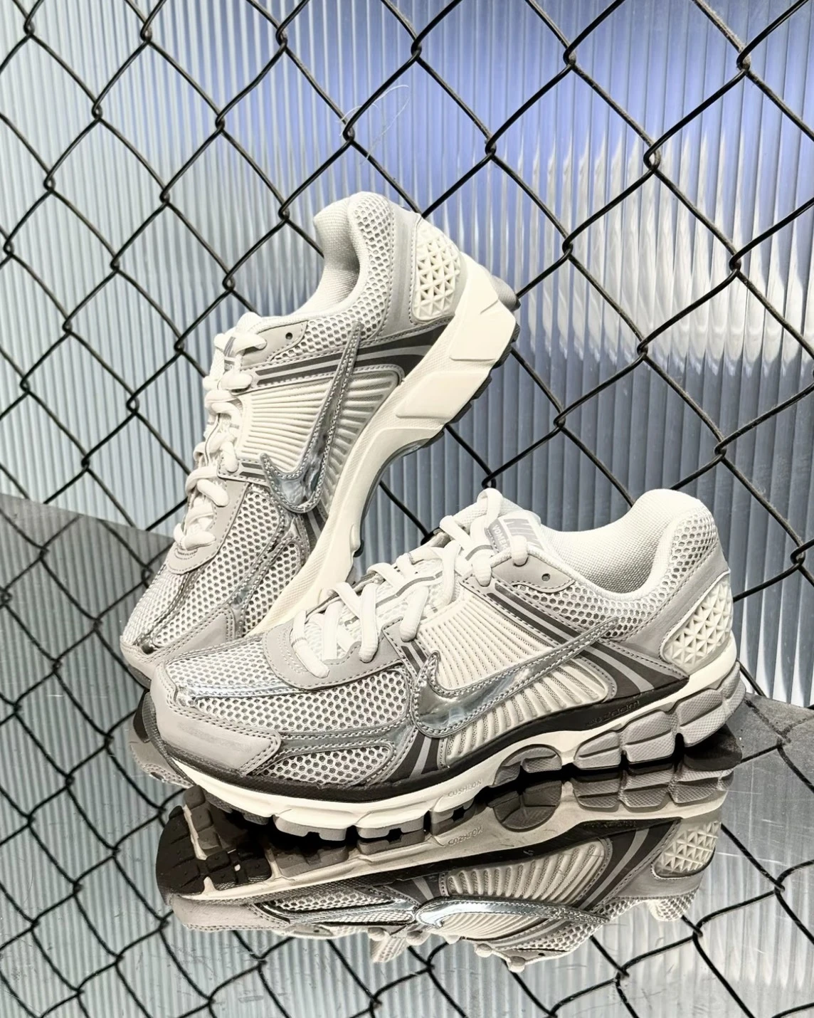 NIKE AIR ZOOM VOMERO 5 白銀灰(IM2219-121)