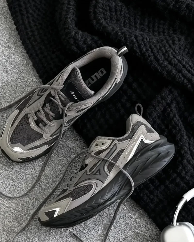 MIZUNO LS ASTRO 輕量厚底 緩震 跑步 休閒鞋 碳黑(D1GH252102)