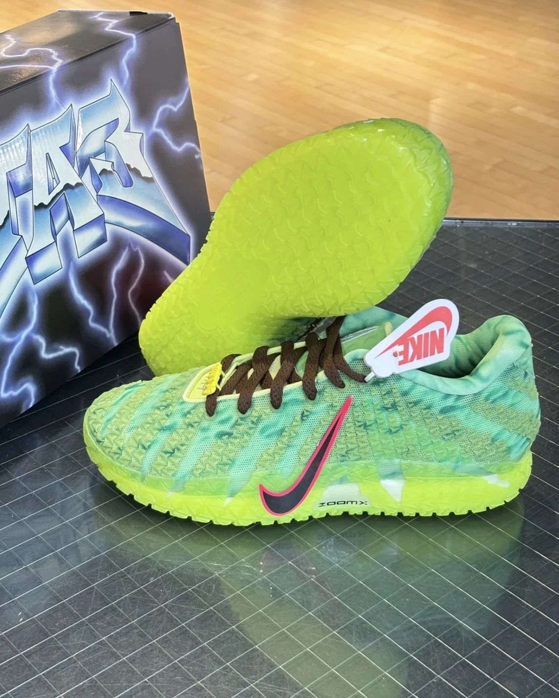 NIKE JA3 "SPOOKY SEASON" 青竹絲 萬聖節限定 夜光 莫蘭特三代 實戰籃球鞋(HV9924-700)