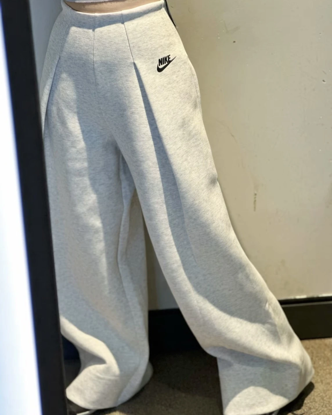 Nike Sportswear Tech Fleece 皺褶 高腰 闊腿棉褲 灰 黑 兩色可選(FV8053-013)
