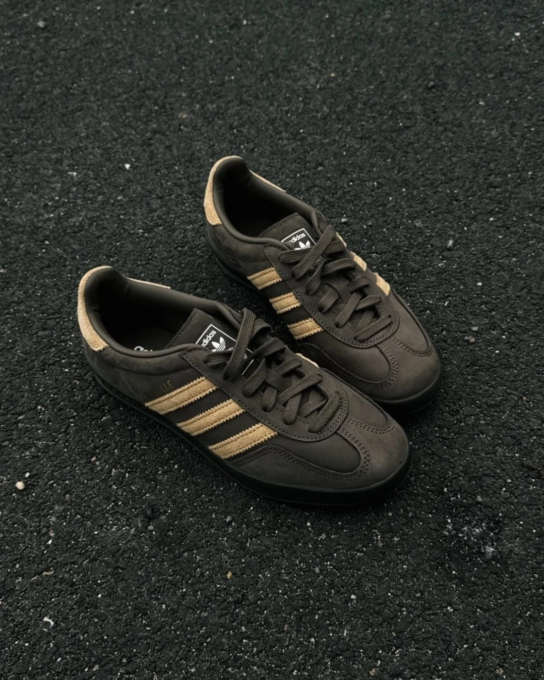 國外限定✨>ADIDAS GAZELLE INDOOR 巧克力棕復古麂皮奶茶德訓鞋(JQ8386