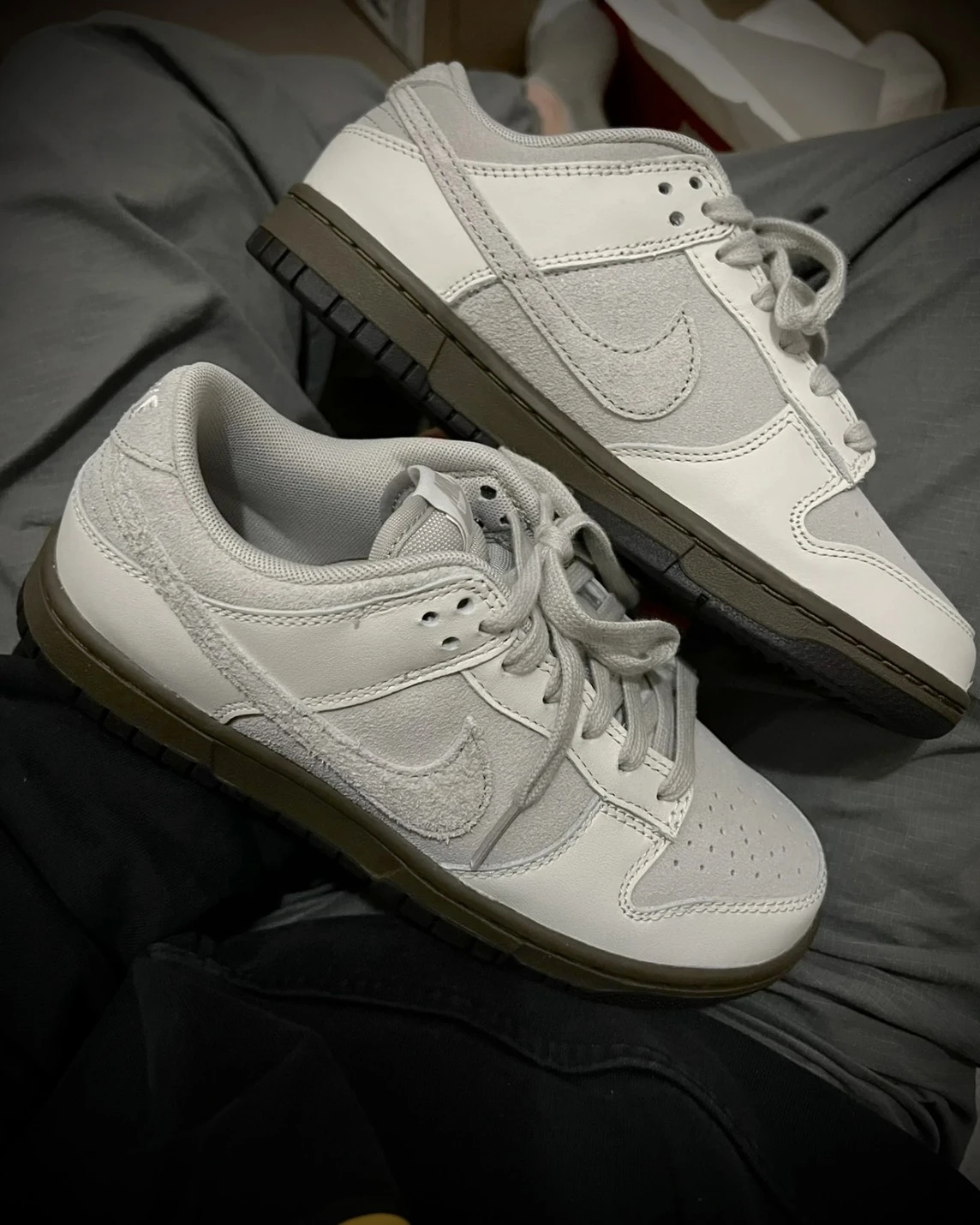 <💥奇蹟爆折>NIKE DUNK LOW "Ironstone" 礦石灰 大象灰 麂皮 拼接 焦糖底(FD9746-001)