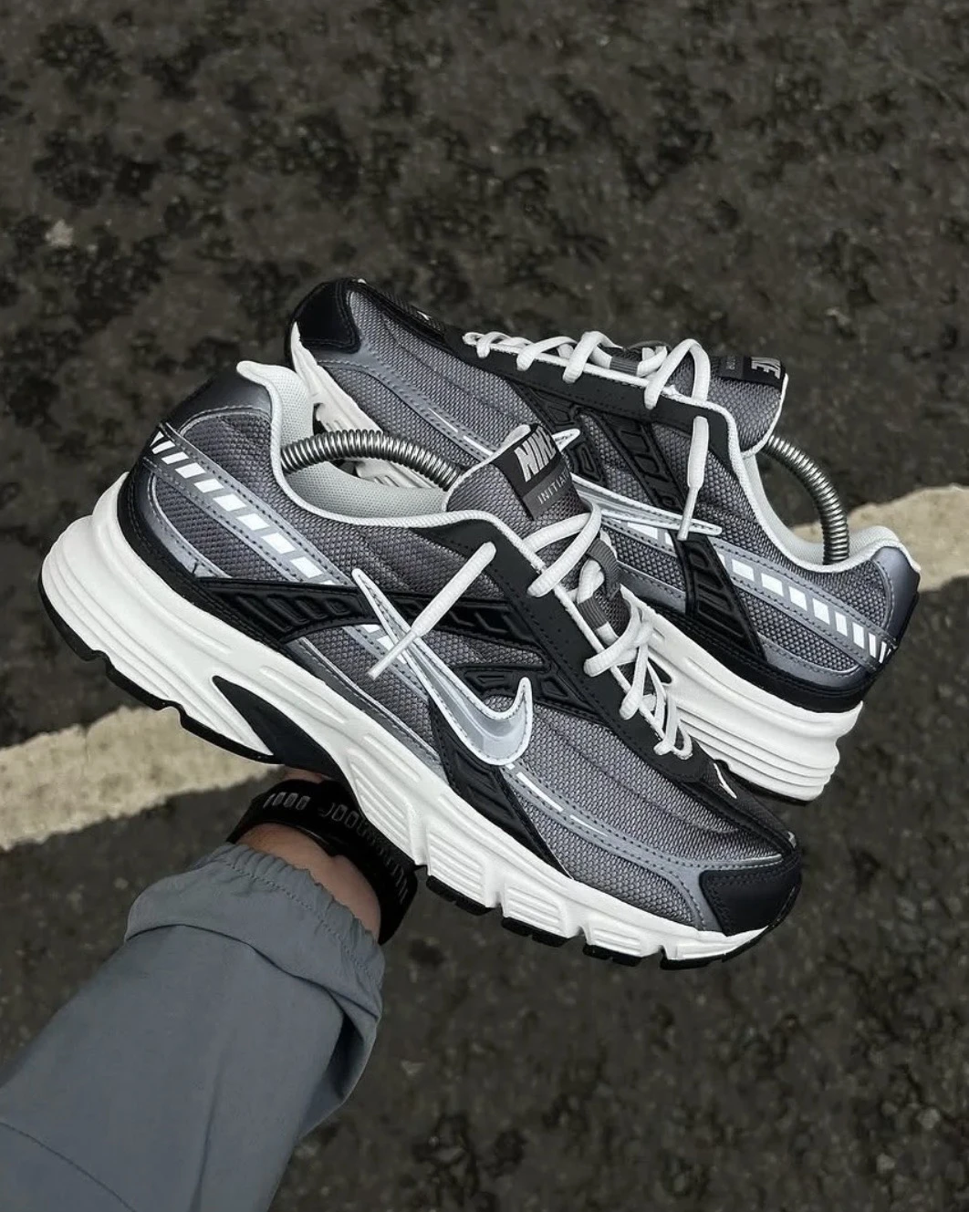 Nike Initiator "Smoke Grey" 復古灰 運動 情侶款 休閒跑鞋(IB3083-001)