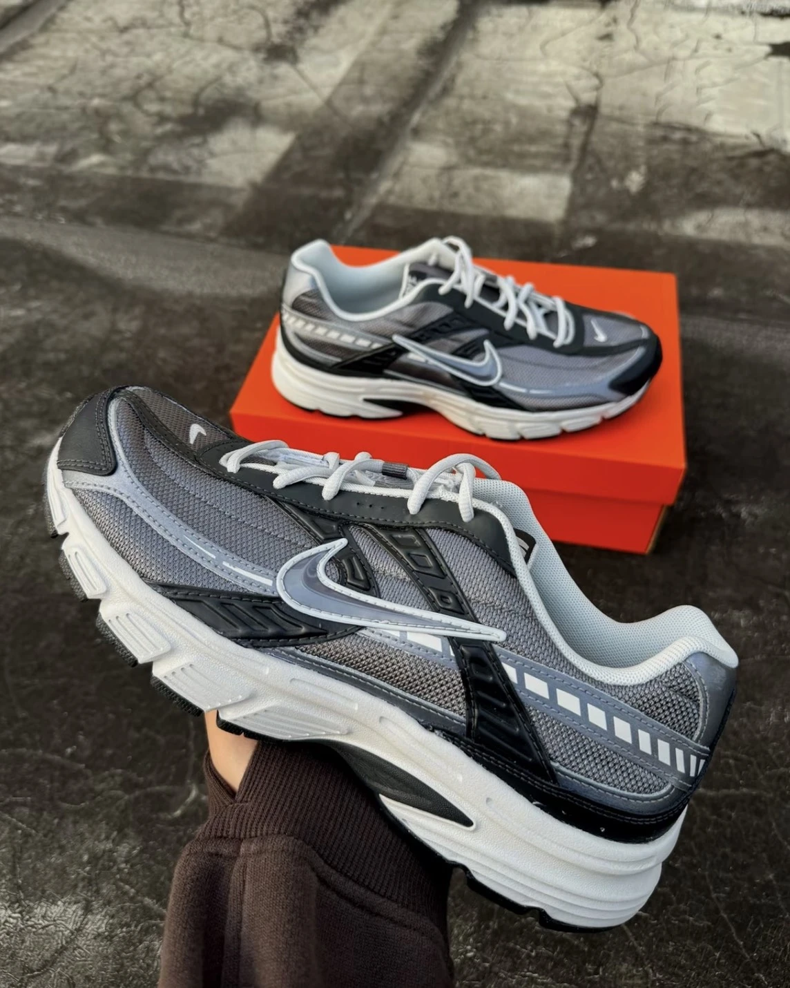 Nike Initiator "Smoke Grey" 復古灰 運動 情侶款 休閒跑鞋(IB3083-001)